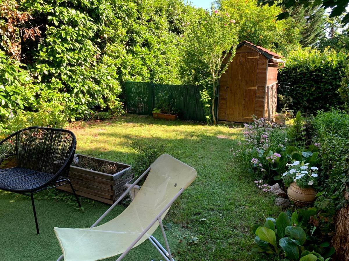 "La Petite Maison" Sainte-Foy-lès-Lyon Екстериор снимка